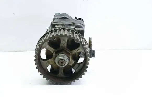 Renault Megane II Fuel injection high pressure pump R9042A014A 8200057348 8200057225