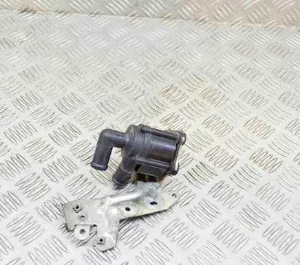 Volvo XC90 Electric auxiliary coolant/water pump 31686002 704773160