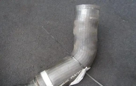 Volvo S40, V40 Intercooler hose/pipe 30620908