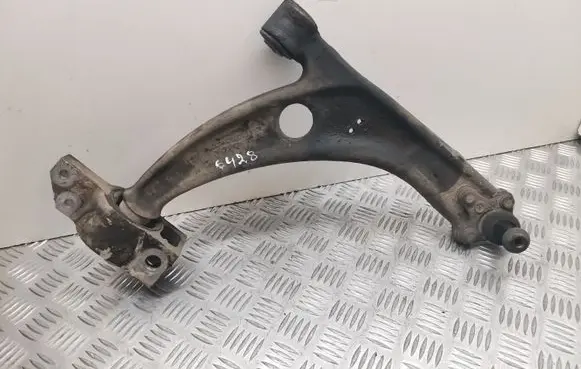 Volkswagen PASSAT B6 Front lower control arm/wishbone 3C0407153B