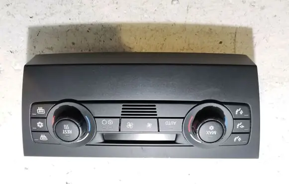BMW 3 E90 E91 Climate control unit 698394401 050000286B