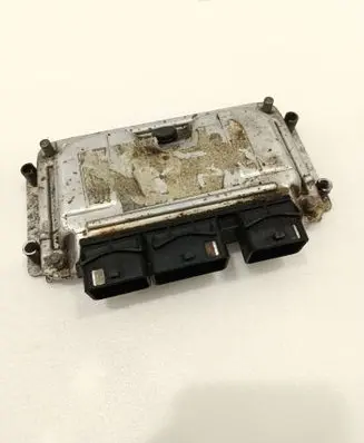 Peugeot 206 Engine control unit/module 9648482980 0261208101 9643218980