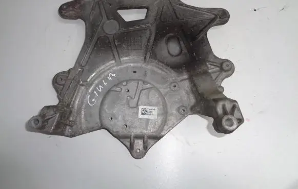 Alfa Romeo Giulia Engine mounting bracket 50547928
