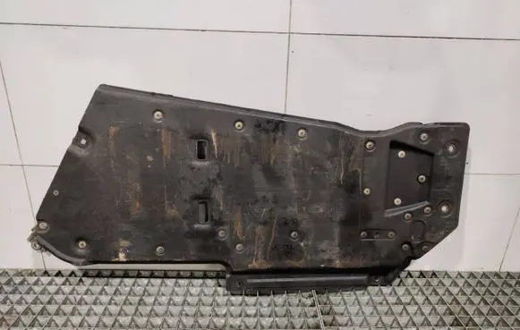 Infiniti Q50 Engine splash shield/under tray