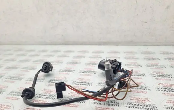 Seat Toledo II (1M) Headlight/headlamp wiring loom/harness 