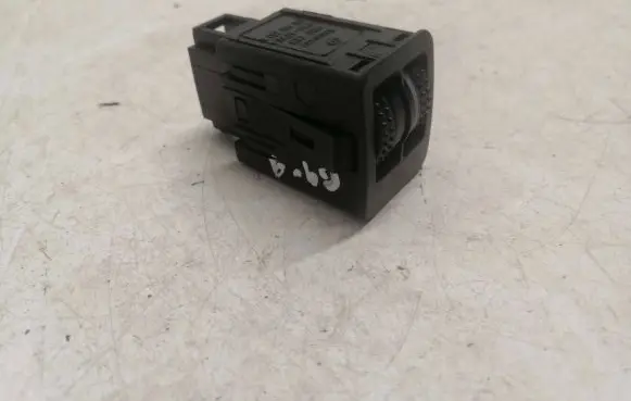 Volkswagen Golf IV Headlight level height control switch 1J0941333A