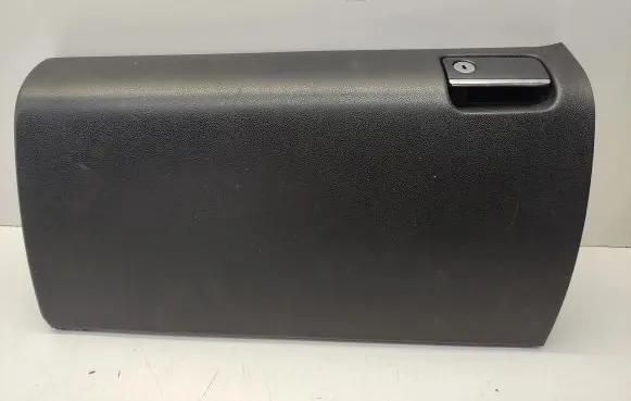 Mercedes-Benz ML W164 Glove box