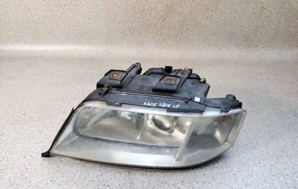 Audi A6 S6 C5 4B Headlight/headlamp 14847300