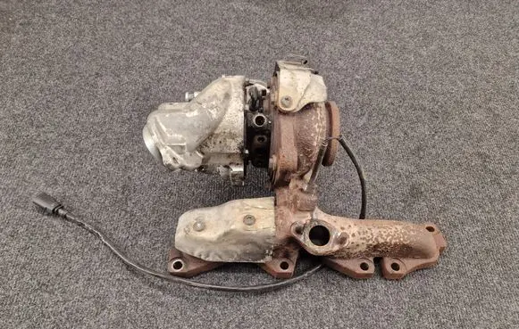 Volkswagen PASSAT B7 Turbo 03L253010F