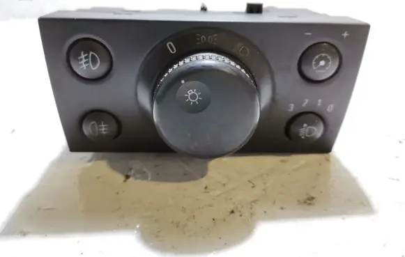 Opel Zafira B Light switch
