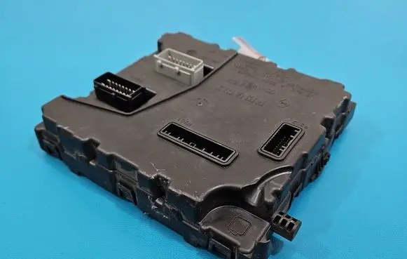 Renault Master III Central body control module 284B18392R IMPRK1575914