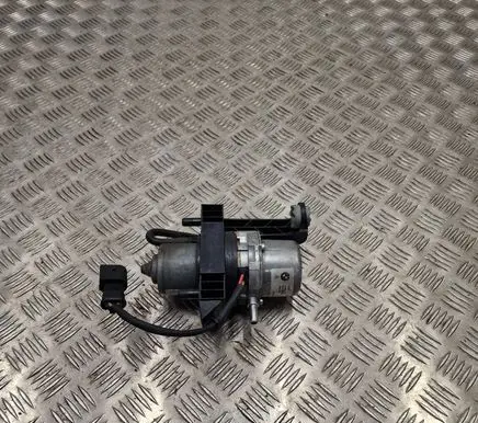 BMW 3 G20 G21 Vacuum pump 6880628