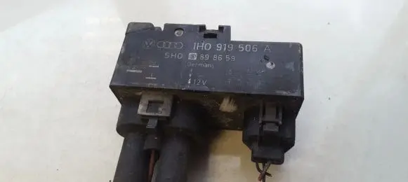 Coolant fan relay