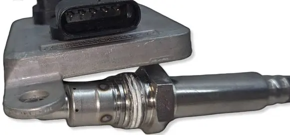 Mercedes-Benz E A207 Lambda probe sensor A0009054310 SNS611A 2403170095