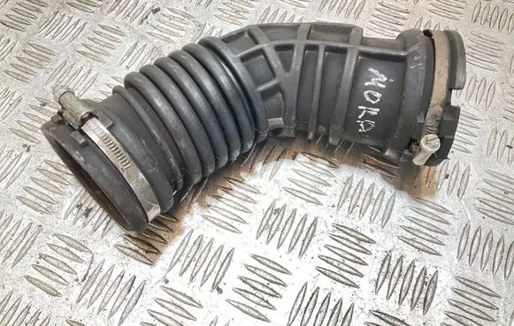 Opel Mokka X Turbo air intake inlet pipe/hose 95374553