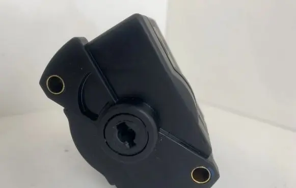 Engine start stop button switch