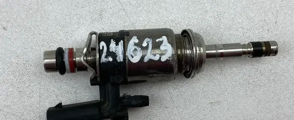 Volkswagen Jetta USA Fuel injector 05E906036