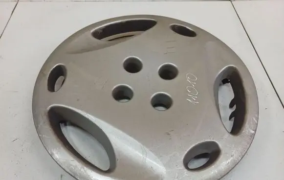 Renault Scenic I R14 wheel hub/cap/trim 7700834970