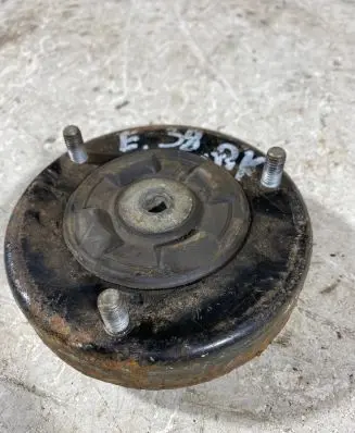 BMW 7 E38 Rear coil spring rubber mount 