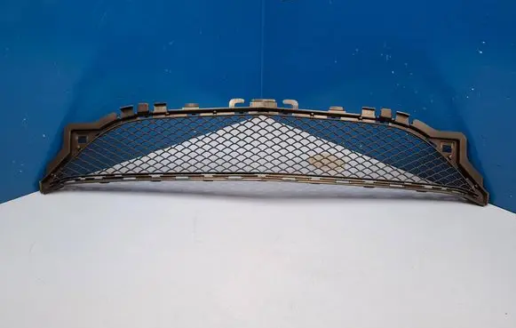 Mercedes-Benz E C207 W207 Front bumper lower grill MB1036150 2078850224 239754