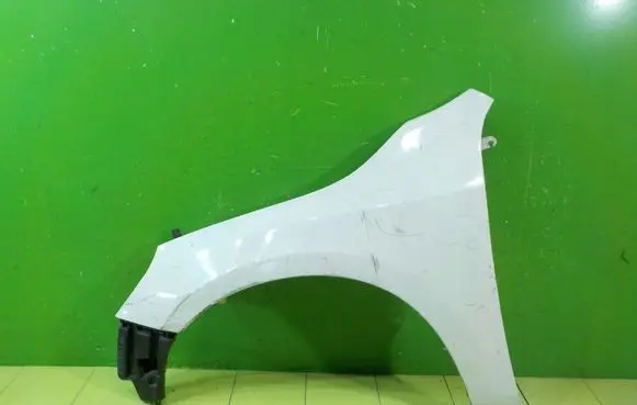 Volvo V60 Fender PRZOD LEWY