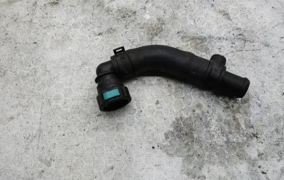 Land Rover Range Rover Velar Engine coolant pipe/hose