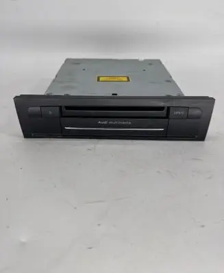 Audi Q7 4L Radio/CD/DVD/GPS head unit 4L0035670