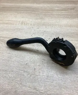 Volkswagen Caddy Indicator stalk DOTSAEQB91