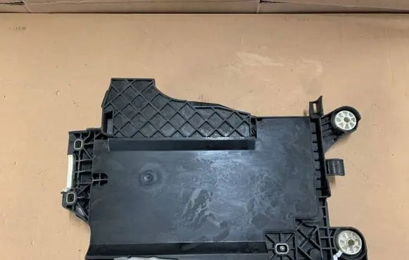 BMW X1 F48 F49 Battery box tray 7641798 61217641798 178