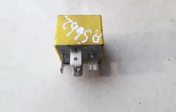 Renault Kangoo I Other relay 7700844253