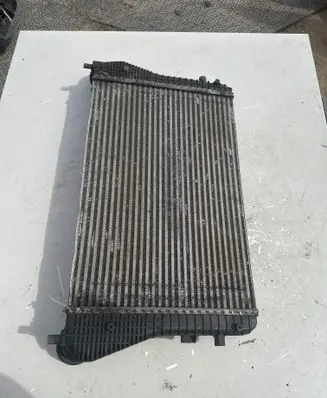Volkswagen Caddy Intercooler radiator 1k0145803 N0527790 1K0145803
