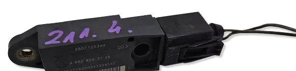Mercedes-Benz E W211 Airbag deployment crash/impact sensor 00282027264CAR 0028202726