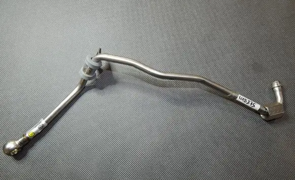 Skoda Superb B8 (3V) Turbo turbocharger oiling pipe/hose 04L145771J