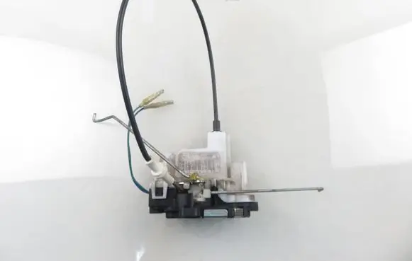 Fiat Panda II Front door lock