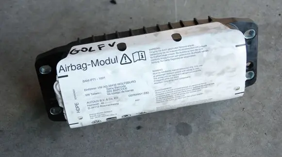 Volkswagen Golf V Passenger airbag 1K0880204L