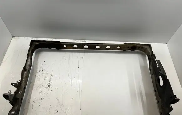 Toyota RAV 4 (XA30) Radiator support slam panel bracket 