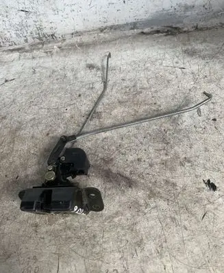 Hyundai Santa Fe Tailgate/trunk/boot lock/catch/latch 812302B000