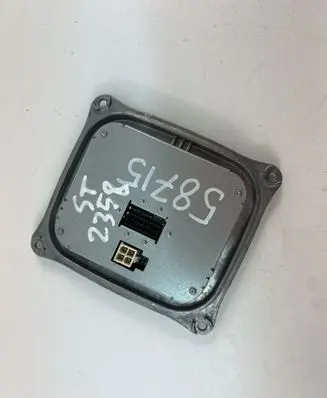 Peugeot 308 Xenon control unit/module 130732940300