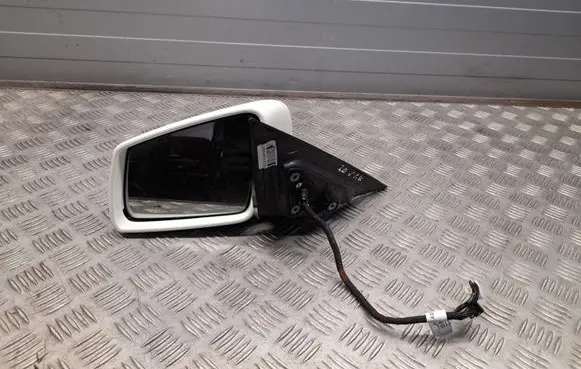 Mercedes-Benz E A207 Front door electric wing mirror A2078106116
