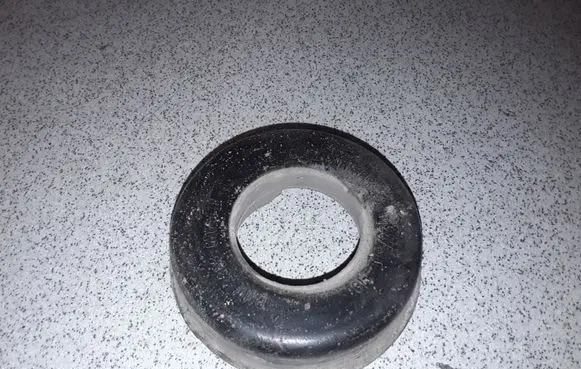 BMW 3 E90 E91 Rear coil spring rubber mount 33536764419 6764419