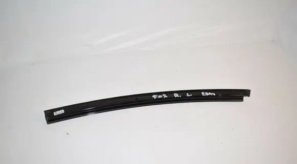 BMW 7 F01 F02 F03 F04 Rear door window/glass frame 7185235