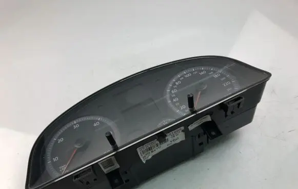 Volkswagen Caddy Speedometer (instrument cluster) 2K0920841C