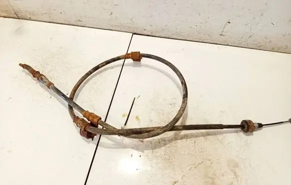 Handbrake/parking brake wiring cable