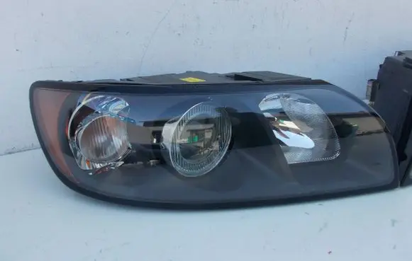 Volvo S40 Headlight/headlamp 0301198202