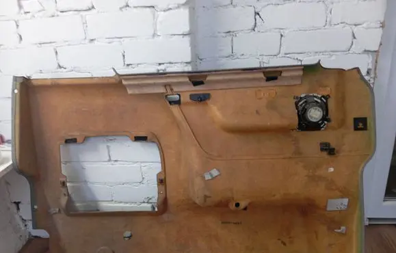 Volkswagen Transporter - Caravelle T4 Trunk/boot side trim panel 705867036