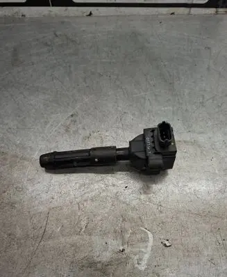 Mercedes-Benz C W203 High voltage ignition coil A0001501780 0040100039