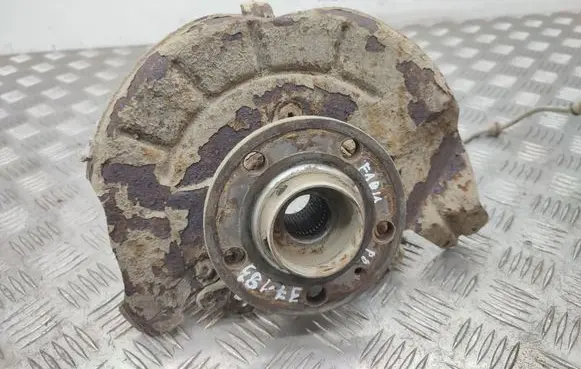 Skoda Fabia Mk2 (5J) Front wheel hub