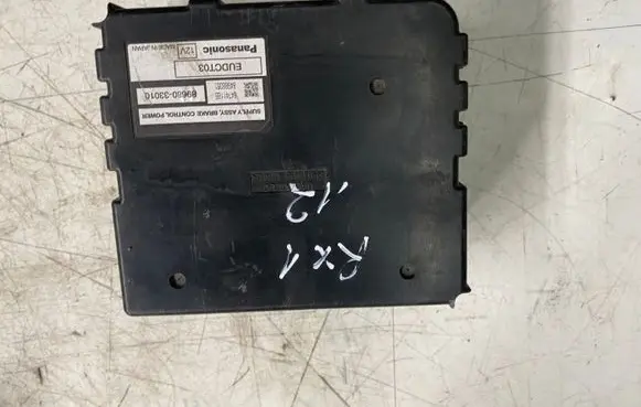 Lexus RX 330 - 350 - 400H Rear brake EMF control unit/module 8968033010
