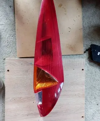 Fiat Punto (176) Rear/tail lights 46523769