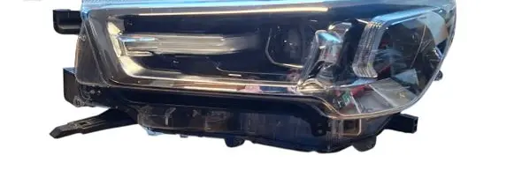 Toyota Hilux VIII Headlight/headlamp 811500KU80 1EJ923363030B